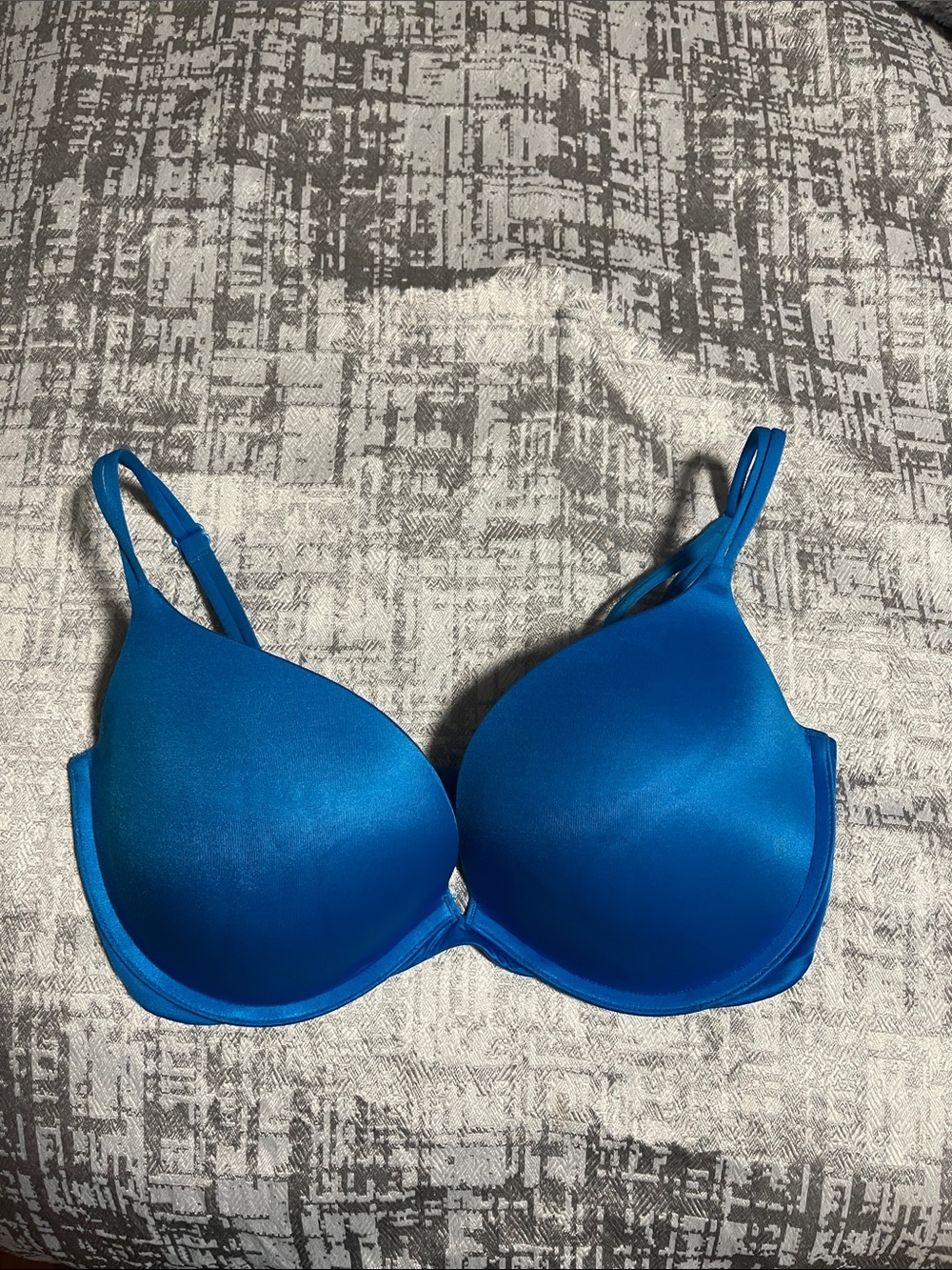 Victoria's Secret Very Sexy push-up 34DD